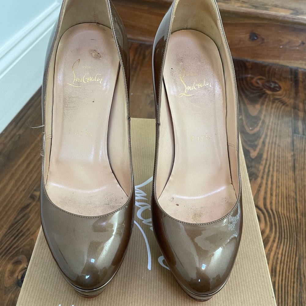 Christian louboutin Bianca taupe color heels